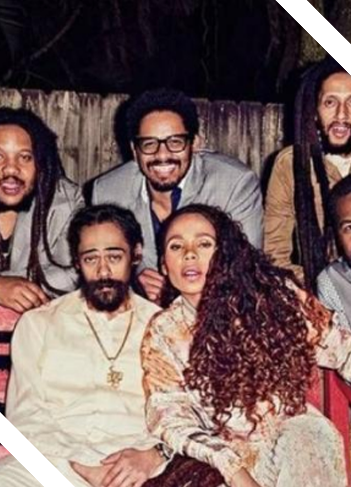 Une partie des enfants de Bob Marley posant face caméra